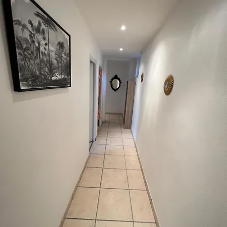 Grand T3 Avec Parking Prive, Centre & Caves A Champagne Appartement Reims